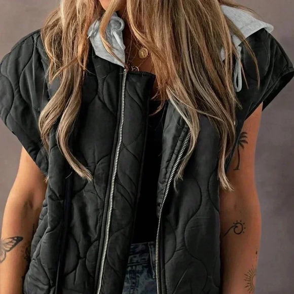 Black Boho Women's Quilted Cozy Warm Free Style Drawstring Hooded Puffer Vest - Picture 1 of 4